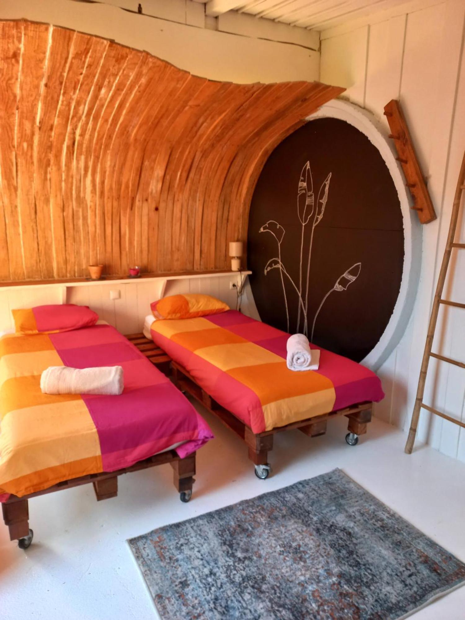 Вілла Maceda Surf Camp Екстер'єр фото